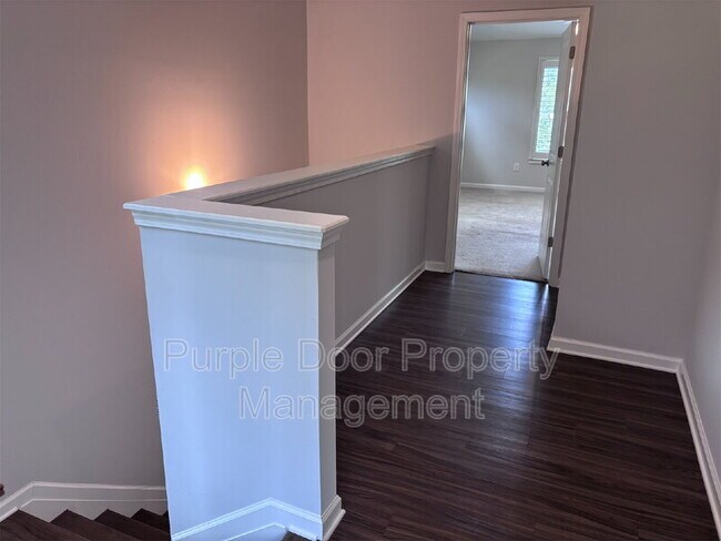 Building Photo - 745 Hamilton Cir SE