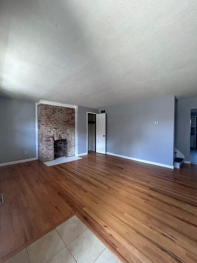 Building Photo - ter1220
