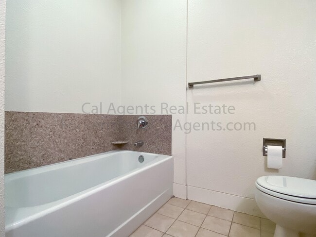 Building Photo - 1568 Brunswig Ln