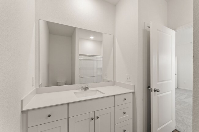 Building Photo - Amazing home ready to move in!