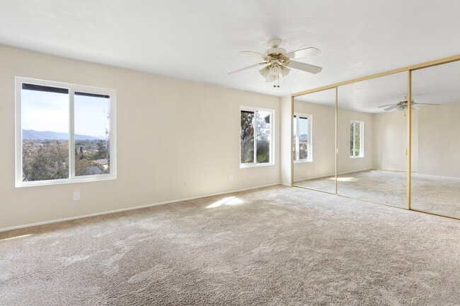 Building Photo - 1063 Las Rosas Ct