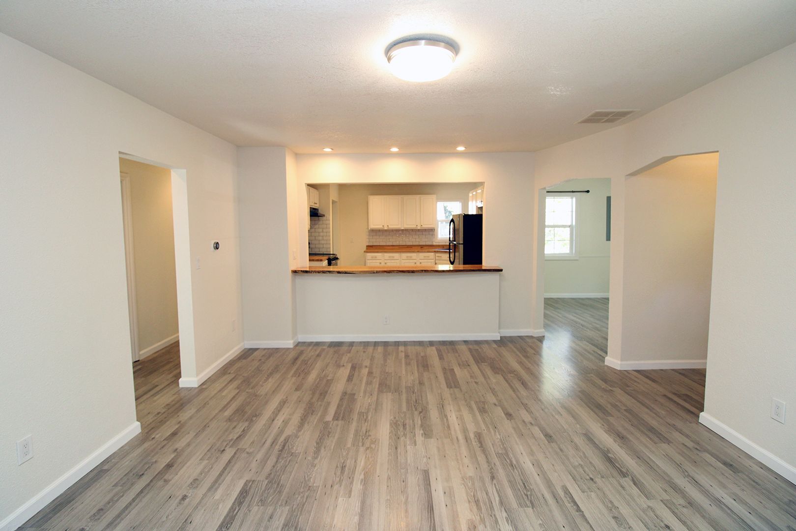 Building Photo - 4419 N Albina Ave