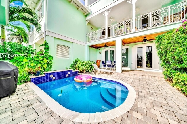 Building Photo - 138 Marine Way