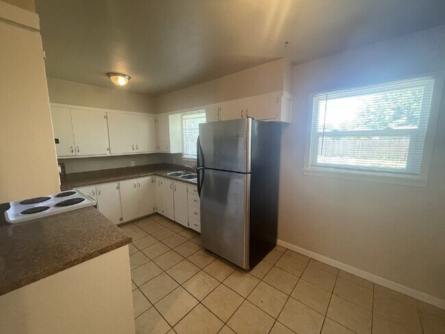 Building Photo - Adorable Home Near Texas Tech And Medical ...