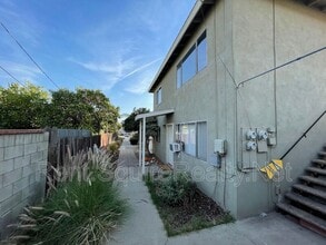 Building Photo - 537.5 W Crescent Dr
