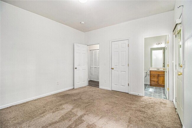 Building Photo - 3612 Utoy Dr SW