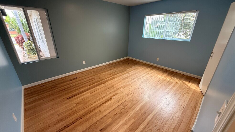 Building Photo - 659 W Riggin St