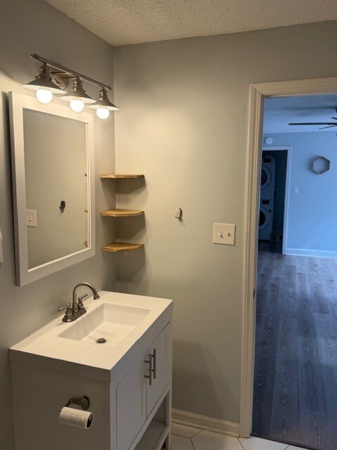 Building Photo - 1159 Echles St