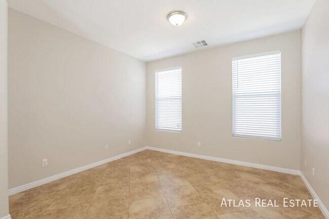 Building Photo - 5913 Tamarack Lodge Ln