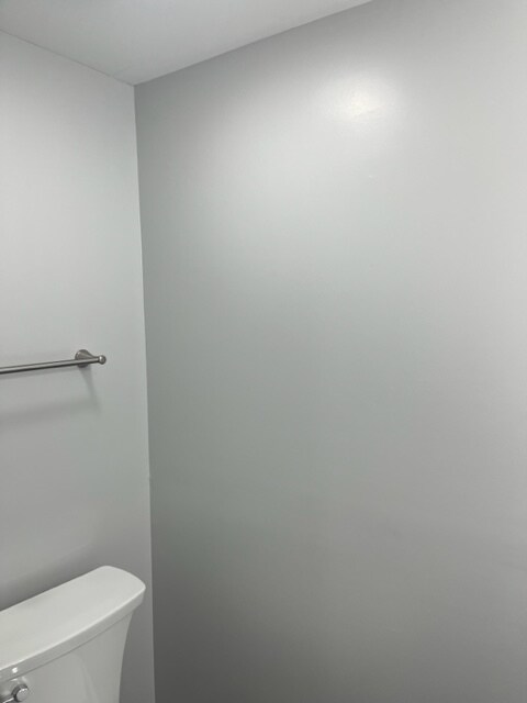 Building Photo - 128 Rainbow Ct