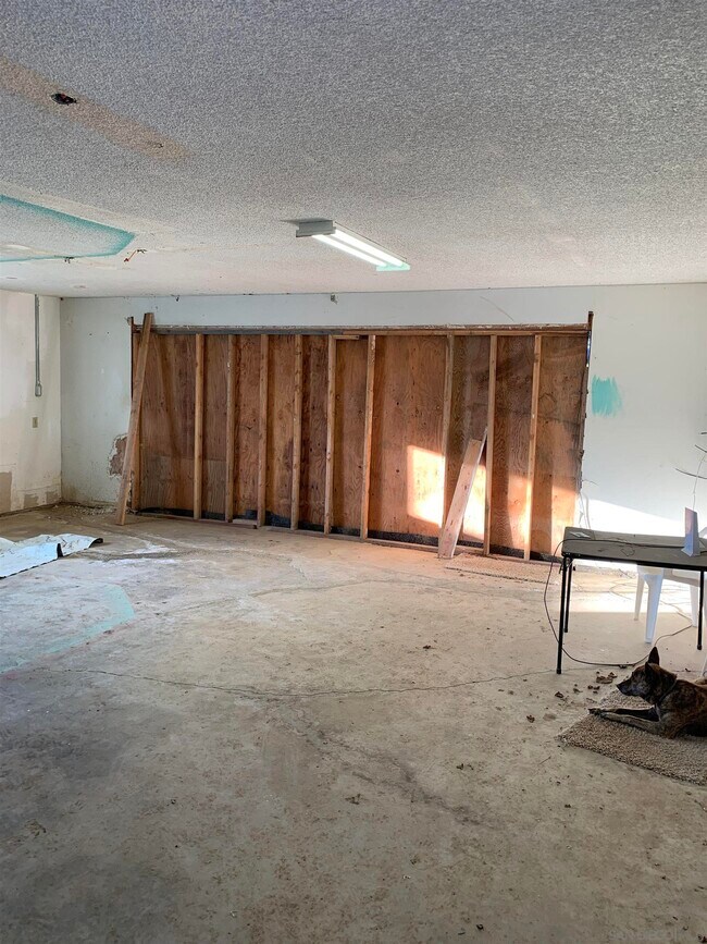 Building Photo - 9109 Huntley Rd