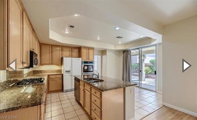 Building Photo - 10677 Sapphire Vista Ave