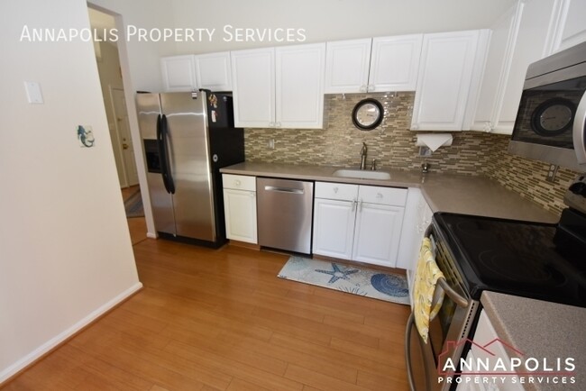 Building Photo - 953 Windwhisper Ln