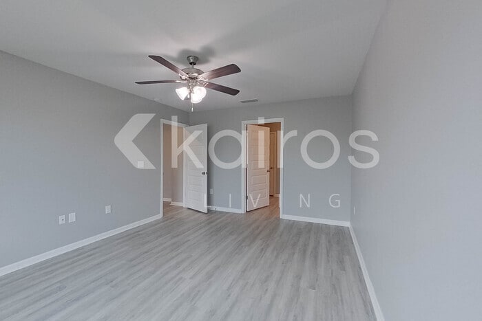 Building Photo - 4675 Malay Cir