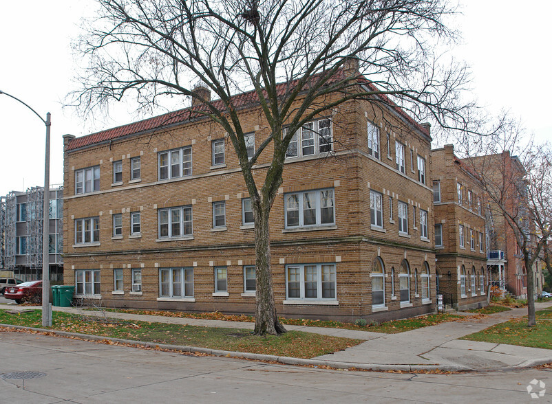 Building Photo - Fairmount Apartments