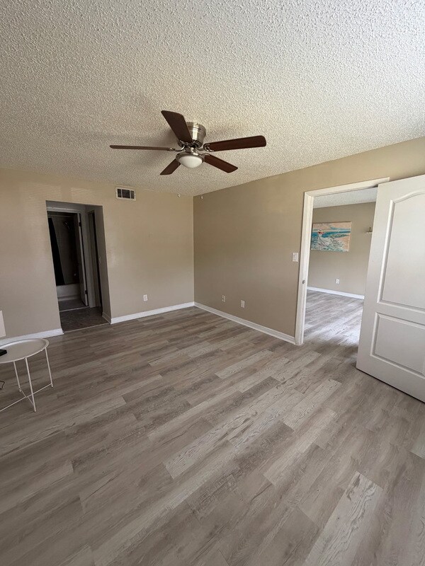 Building Photo - 3260 Candle Ridge Dr