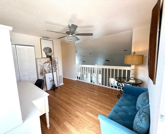 Building Photo - 9392 Cascade Ct