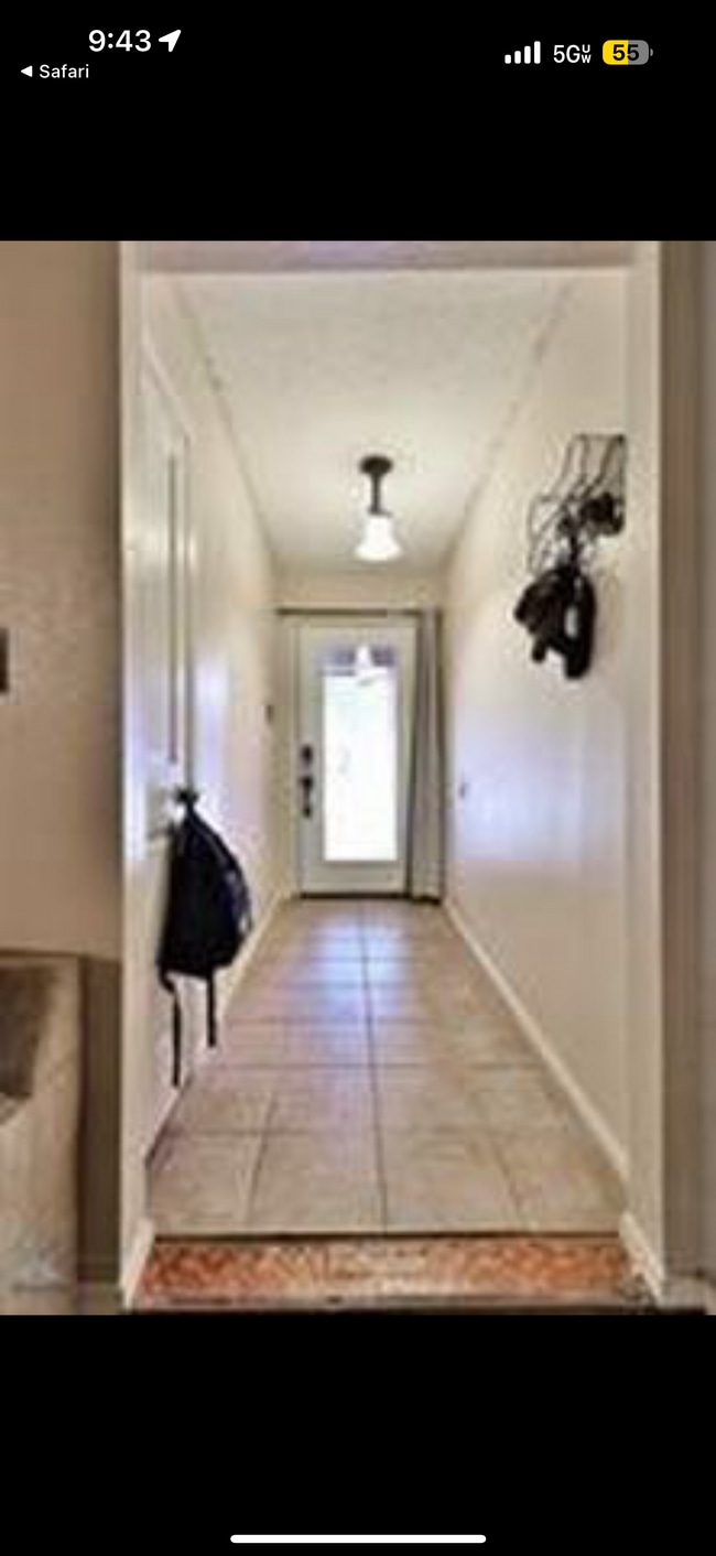 Building Photo - 1742 Chucker Ct