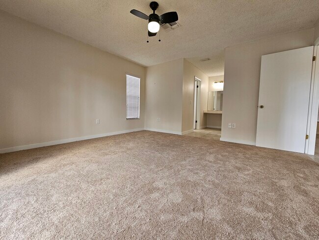 Building Photo - 11267 Tuscanny Ave