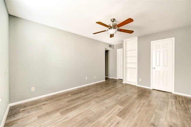 Building Photo - 14600 Fonmeadow Dr