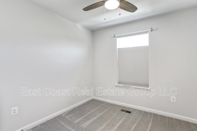 Building Photo - 163 Cooperage Rd