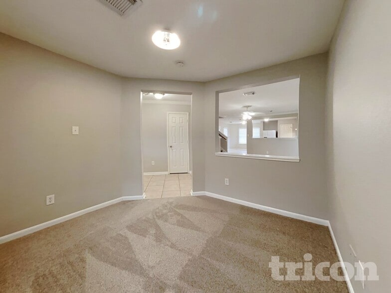 Building Photo - 415 Remington Creek Dr