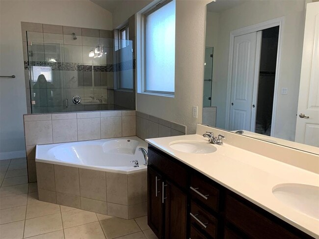 Building Photo - 1400 Little Elm Trail