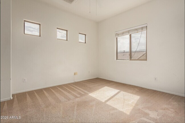 Building Photo - 513 W Beautiful Ln