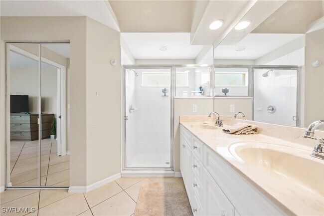 Building Photo - 8100 Ibis Cove Cir