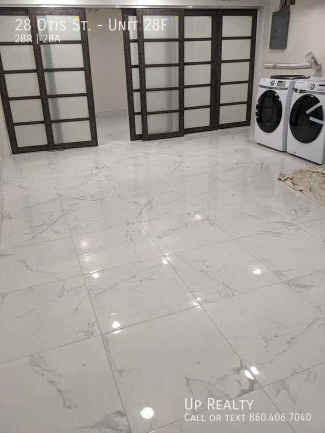 Building Photo - 28 Otis St