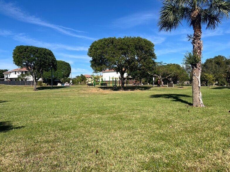 Building Photo - 10315 NW 9th Street Cir