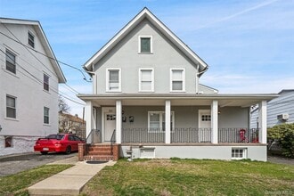 Building Photo - 321 Olivia St