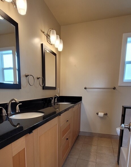 master bath - 760 27th Ave