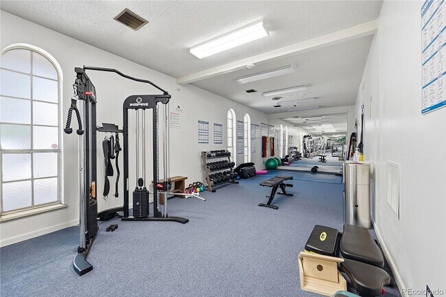 Building Photo - 529 S Xenon Ct