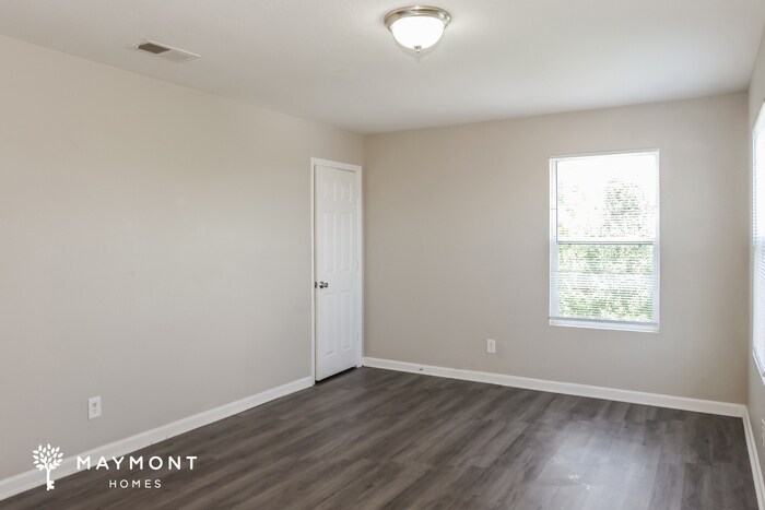 Building Photo - 28015 Chasebrook Dr