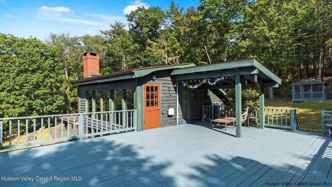 Building Photo - 376 Abbey Rd