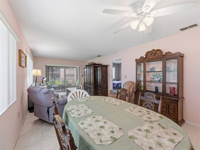 Building Photo - 8305 Sand Wedge Cir
