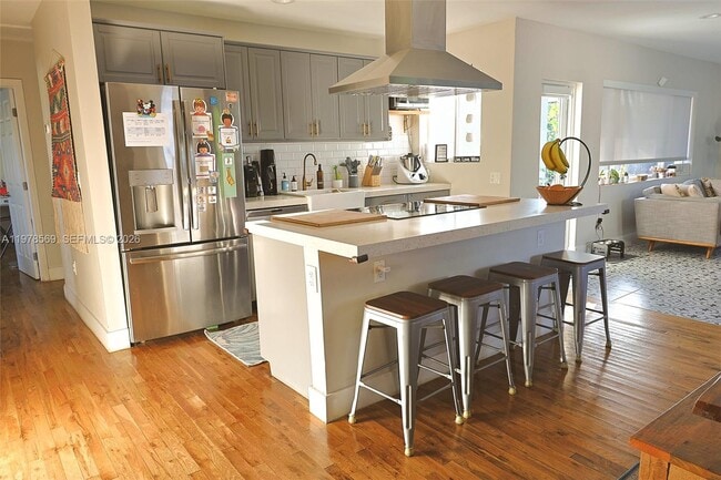 Building Photo - 10804 NW 2nd Ave