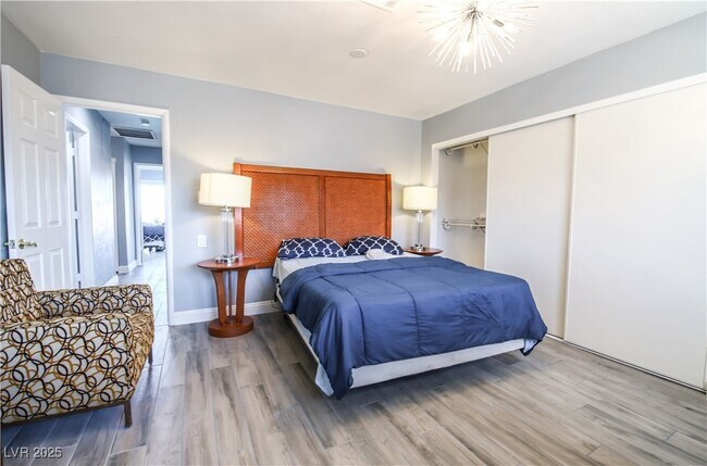 Building Photo - 5086 Cartaro Dr