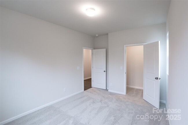 Building Photo - 526 Myrick Aly