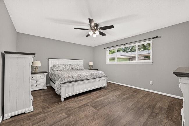 Building Photo - 23011 Fox Hunt Dr