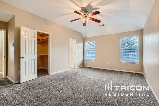 Building Photo - 11007 Overland Trail Dr