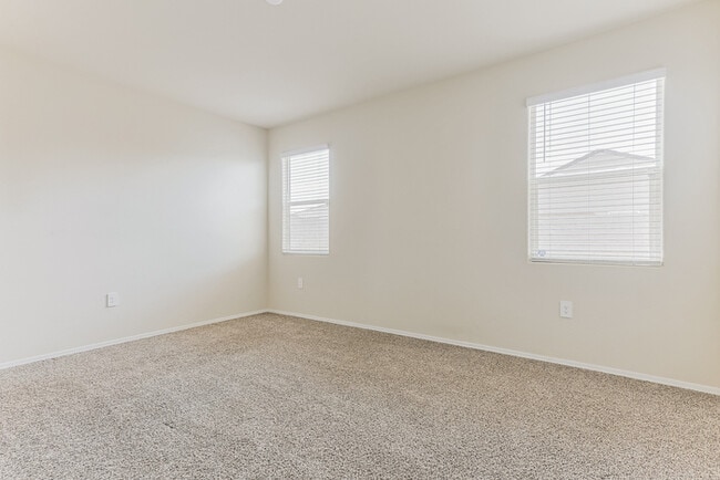 Building Photo - Bright Coolidge 4-Bedroom Home