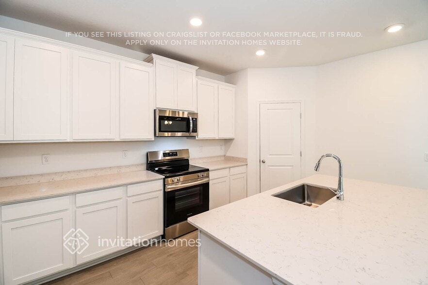 Building Photo - 3151 Raven Trc