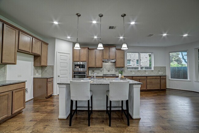 Building Photo - 5007 Sawmill Terrace Ln