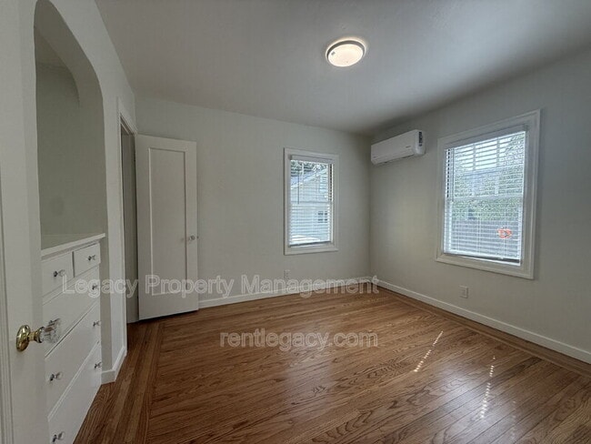 Building Photo - 45 1st St