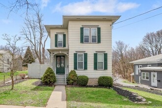 Building Photo - 206 E Genesee St