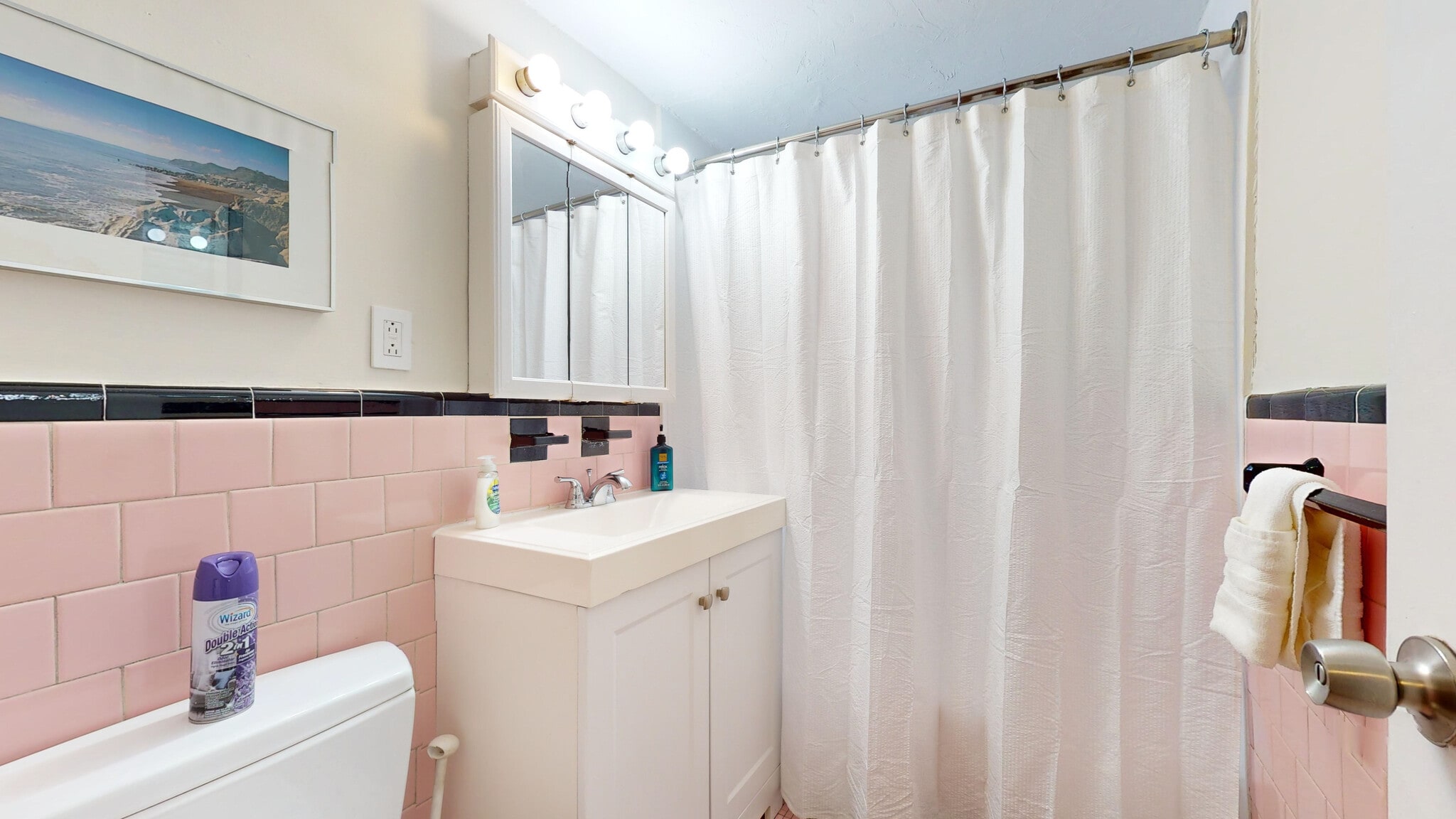 Building Photo - 79 Chestnut St