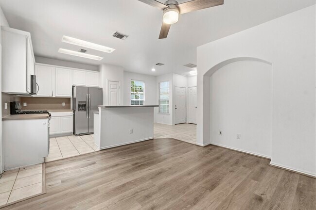 Building Photo - 149 Summerhaze Cir