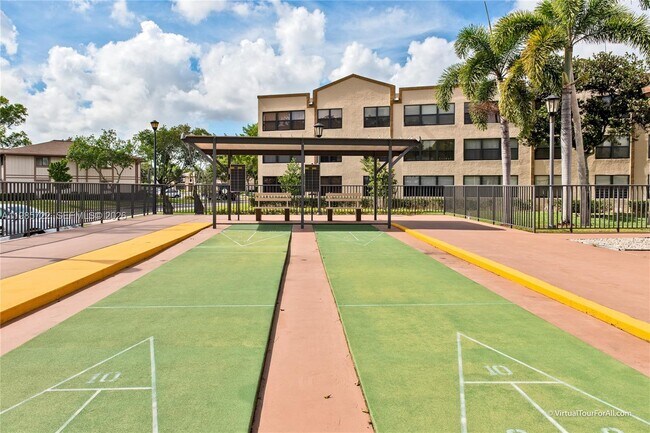 Building Photo - 10959 W Clairmont Cir